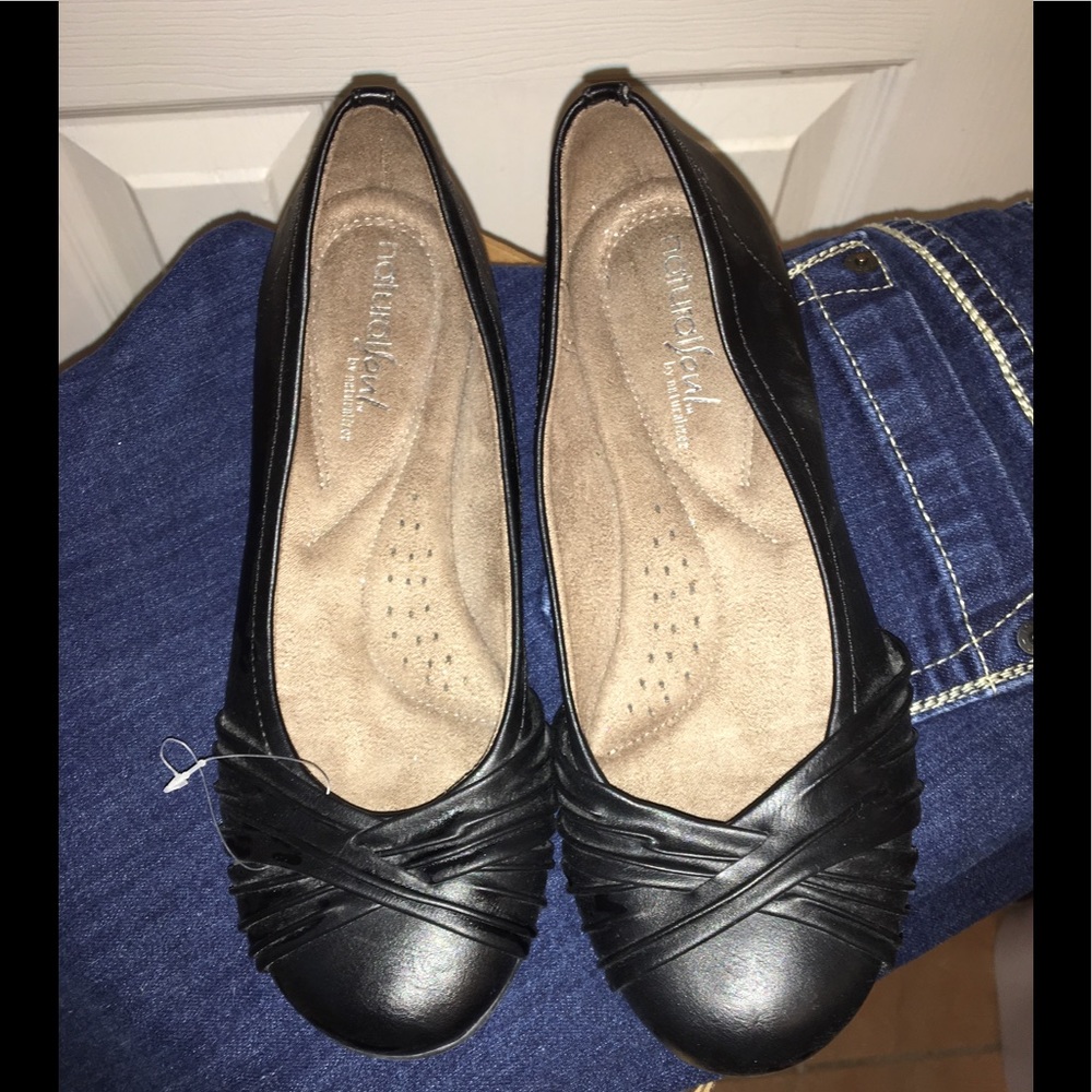 New Women Natural Soul Flats by Naturalizer 6M